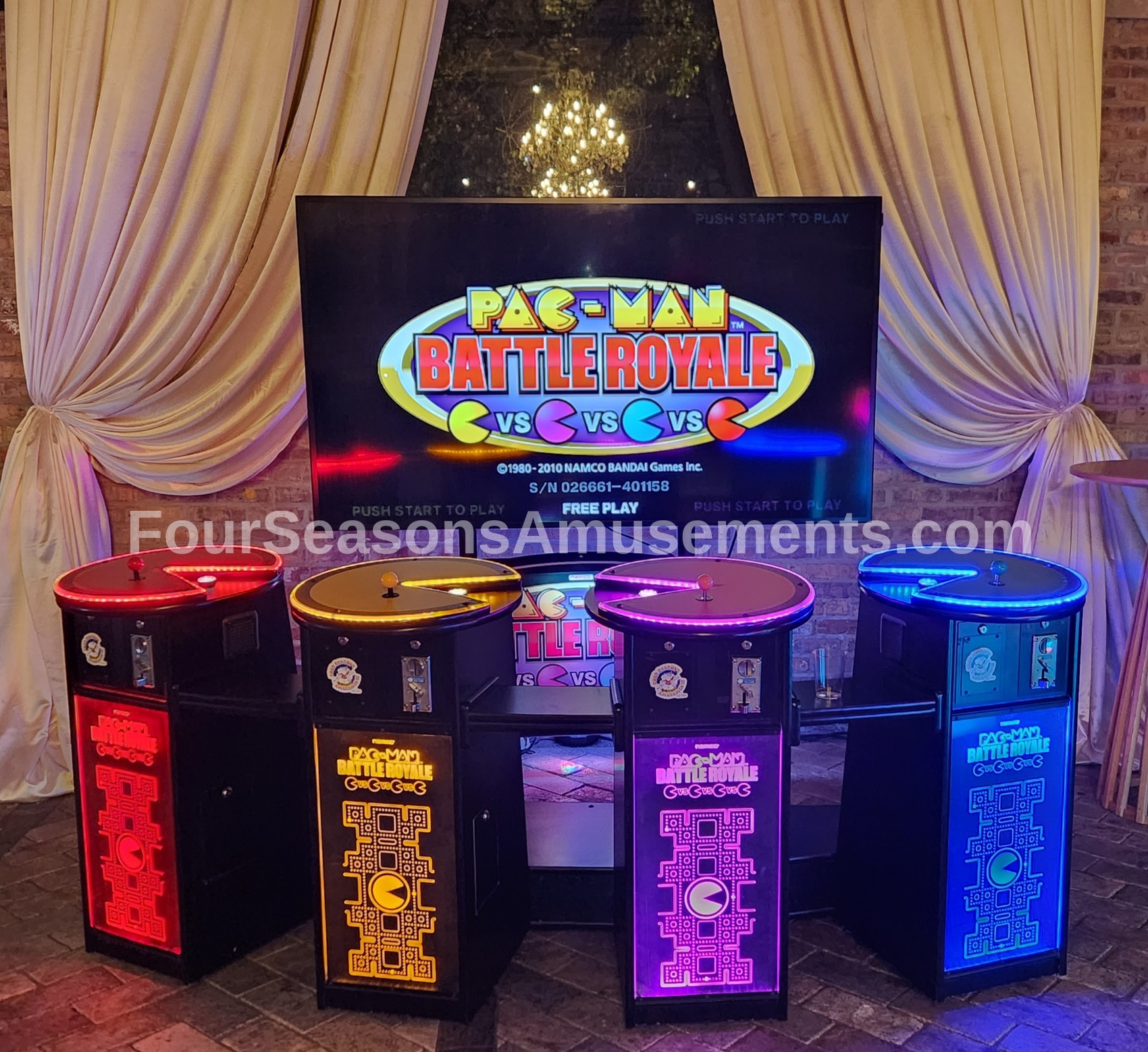 Deluxe Giant Pacman Battle Royale