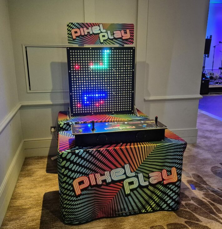 Pixel Play- 4 Retro Games in 1